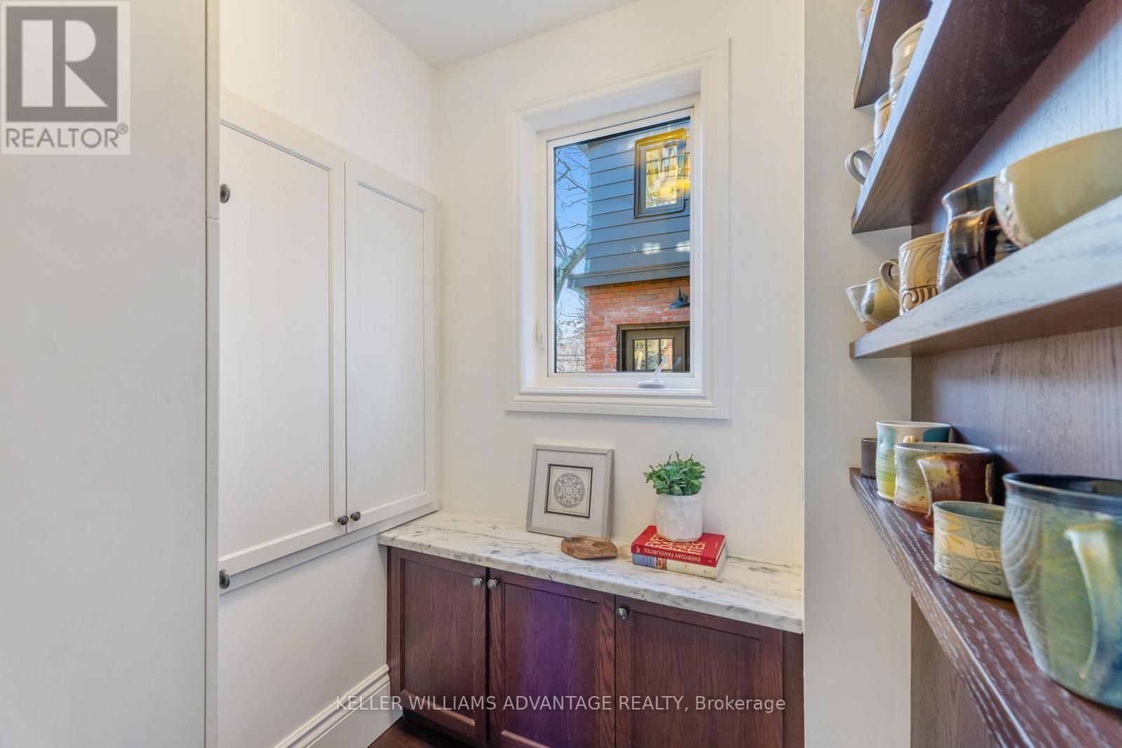 101 DIXON AVENUE Image 13
