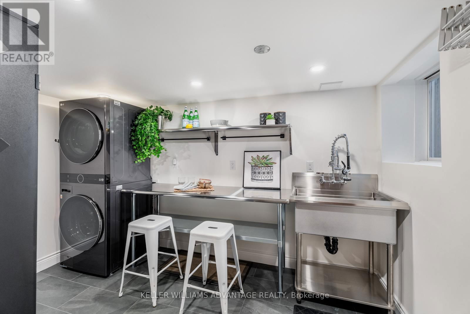 101 DIXON AVENUE Image 37
