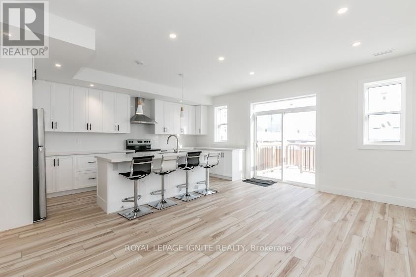 781 OLIVA STREET Image 14