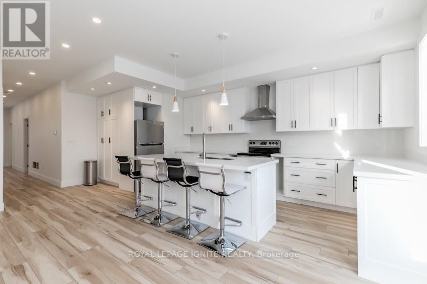 781 OLIVA STREET Image 17