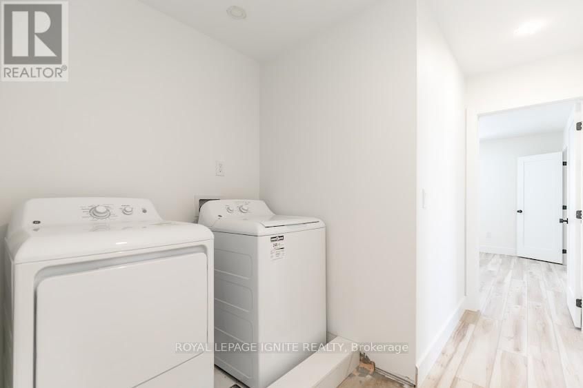 781 OLIVA STREET Image 23