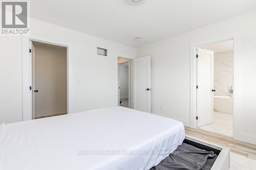 781 OLIVA STREET Image 25