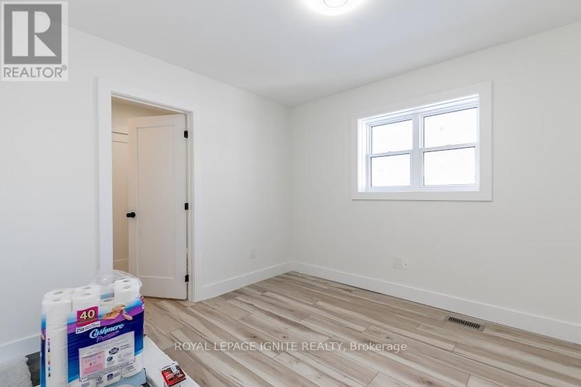 781 OLIVA STREET Image 29