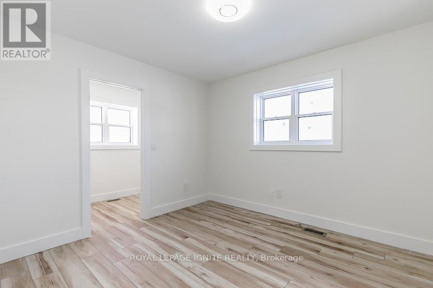 781 OLIVA STREET Image 33
