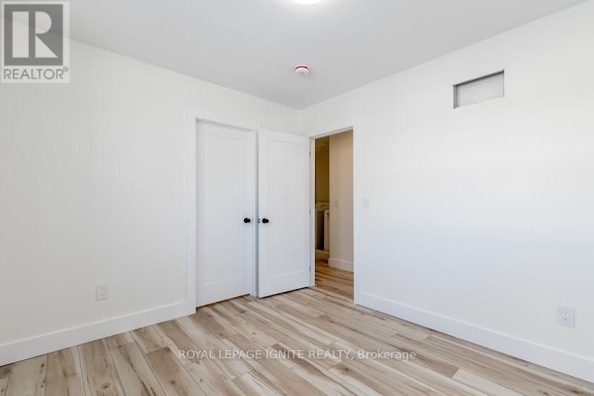 781 OLIVA STREET Image 34