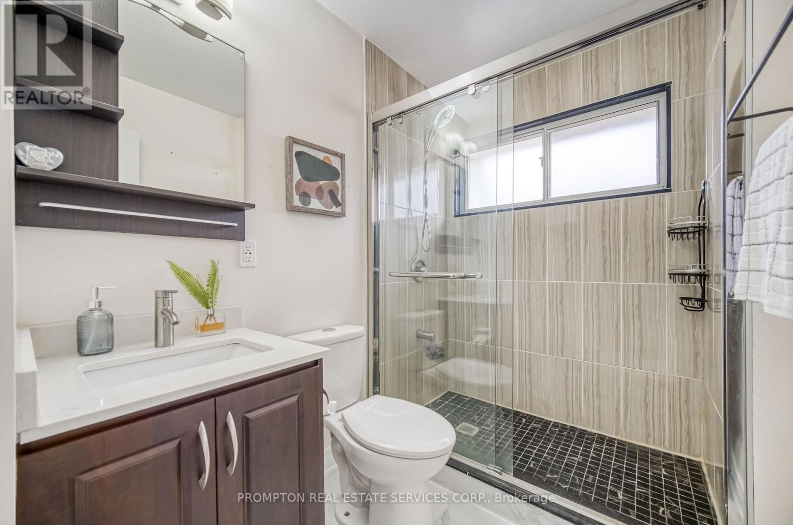 20 - 15 HUNTINGWOOD DRIVE Image 18