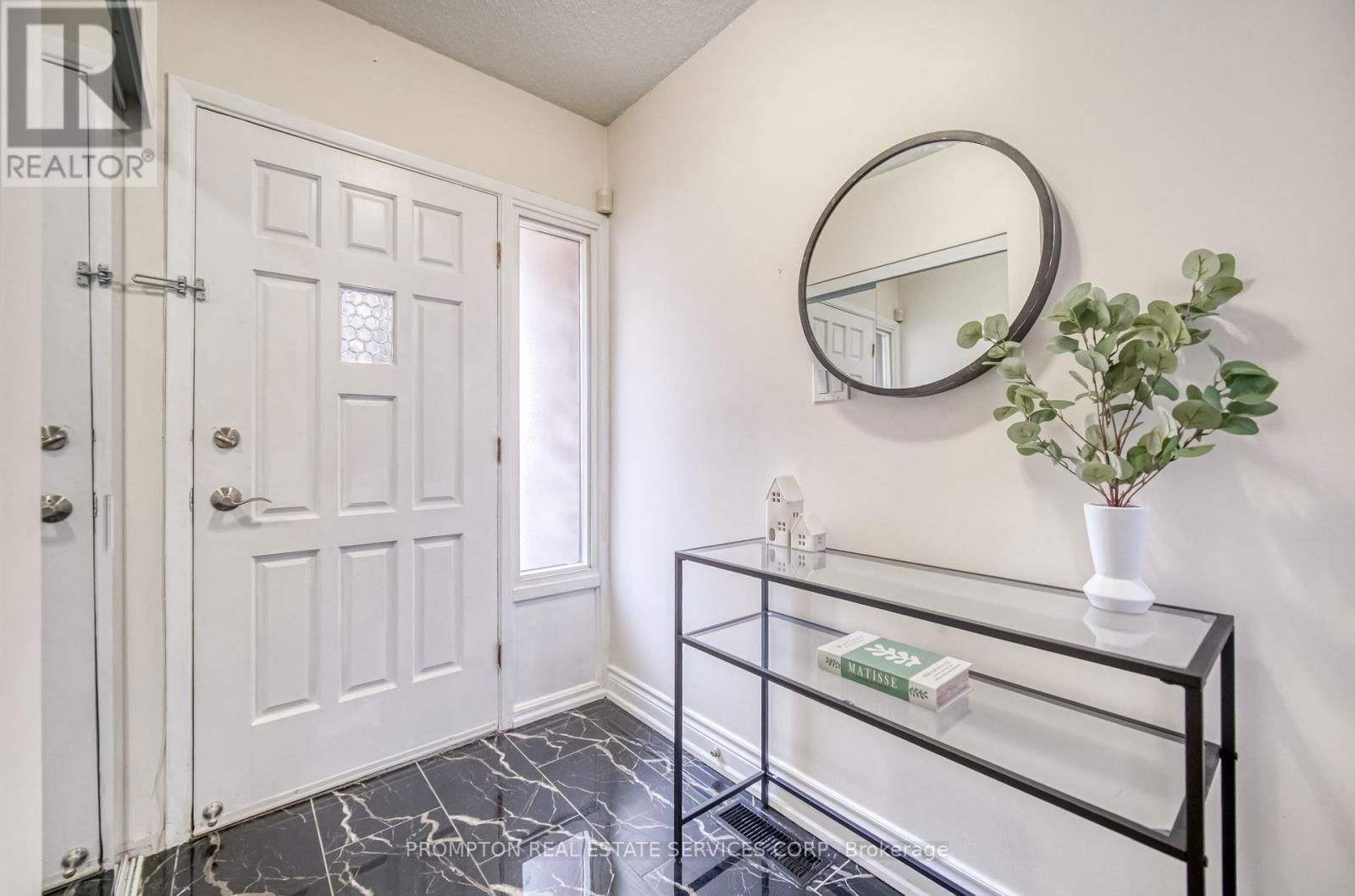 20 - 15 HUNTINGWOOD DRIVE Image 2