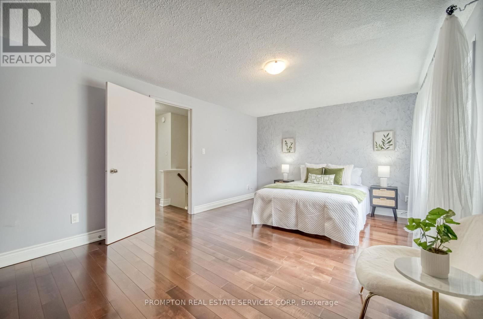20 - 15 HUNTINGWOOD DRIVE Image 20