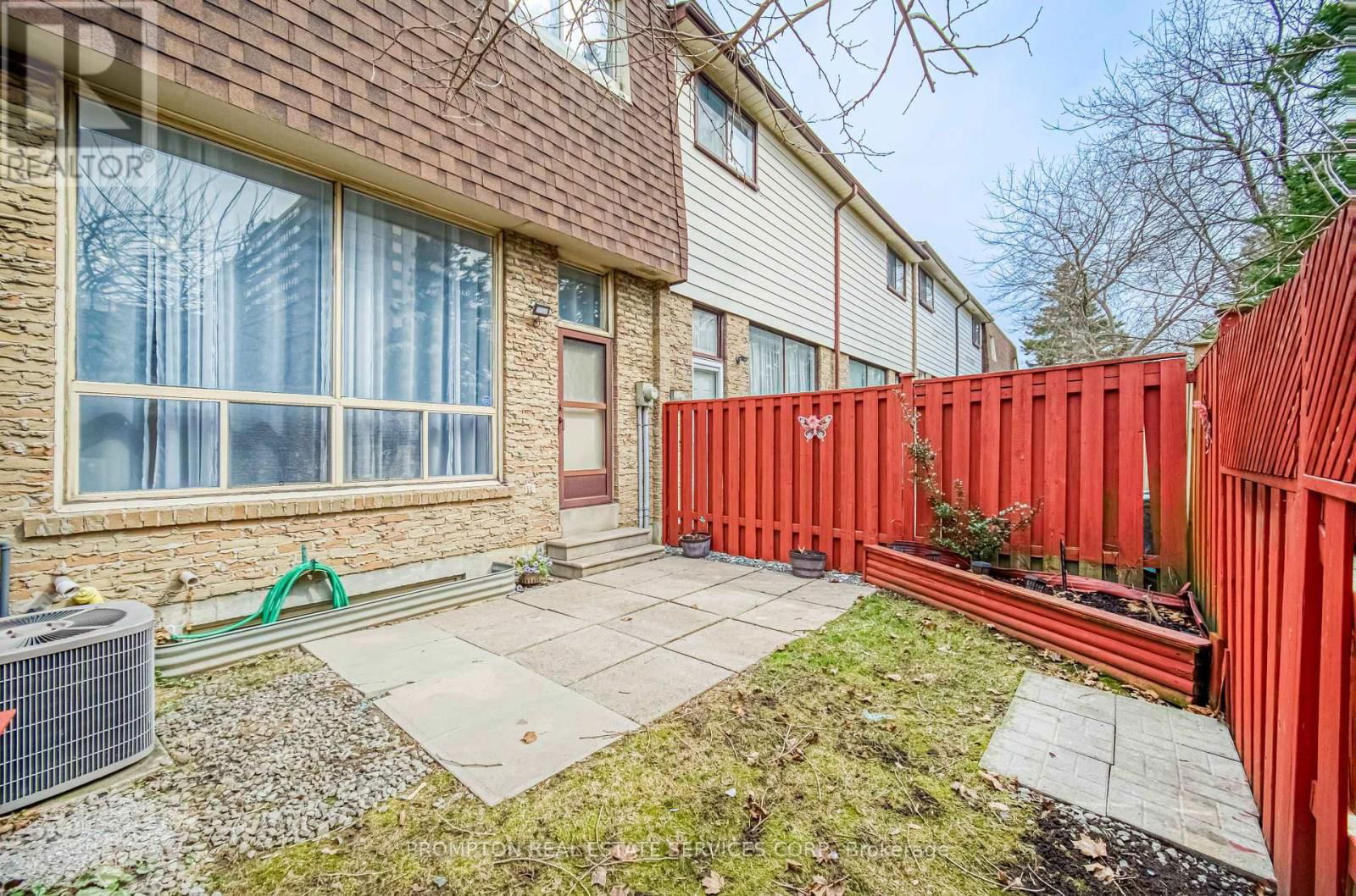 20 - 15 HUNTINGWOOD DRIVE Image 31