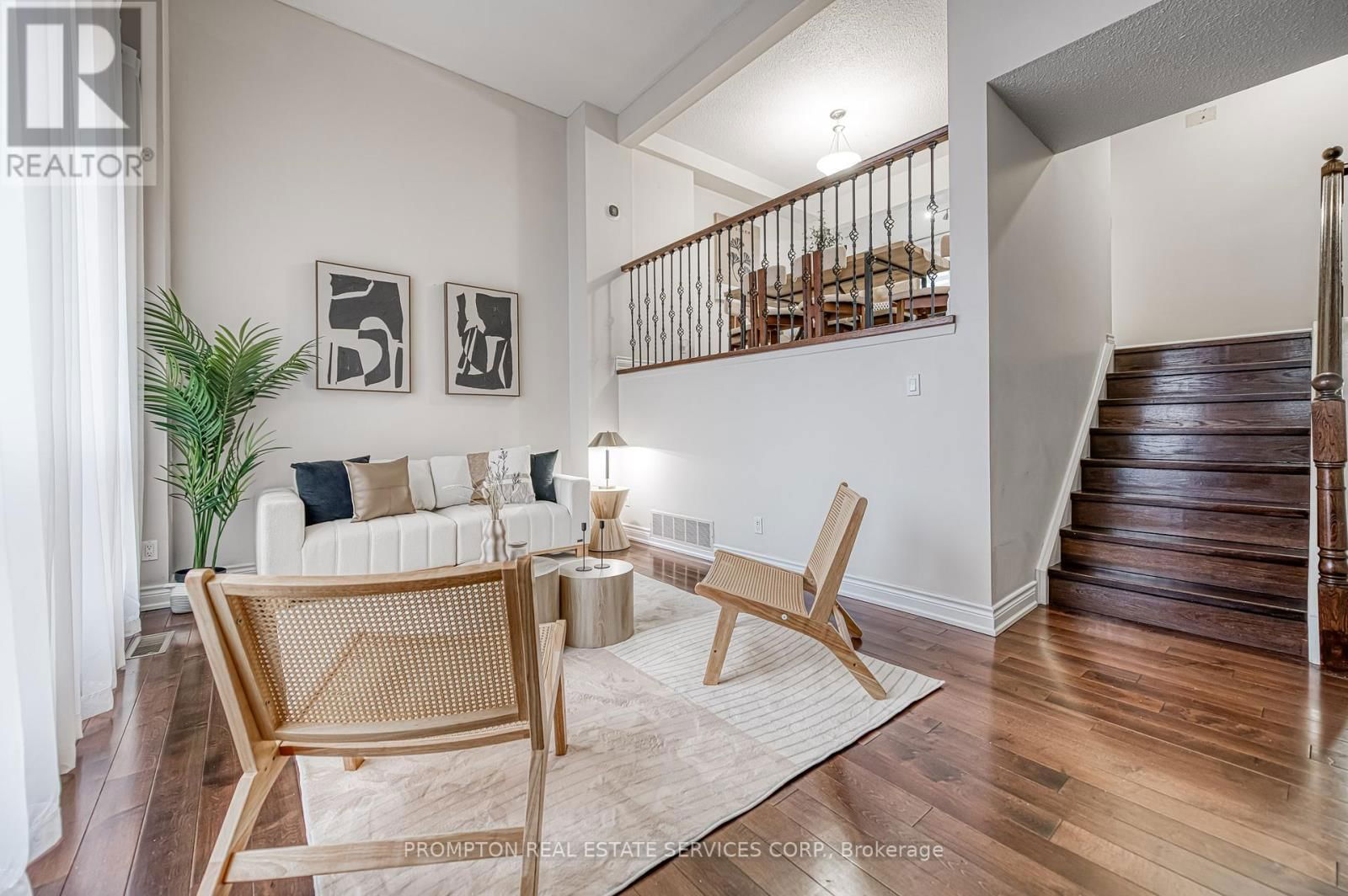 20 - 15 HUNTINGWOOD DRIVE Image 4