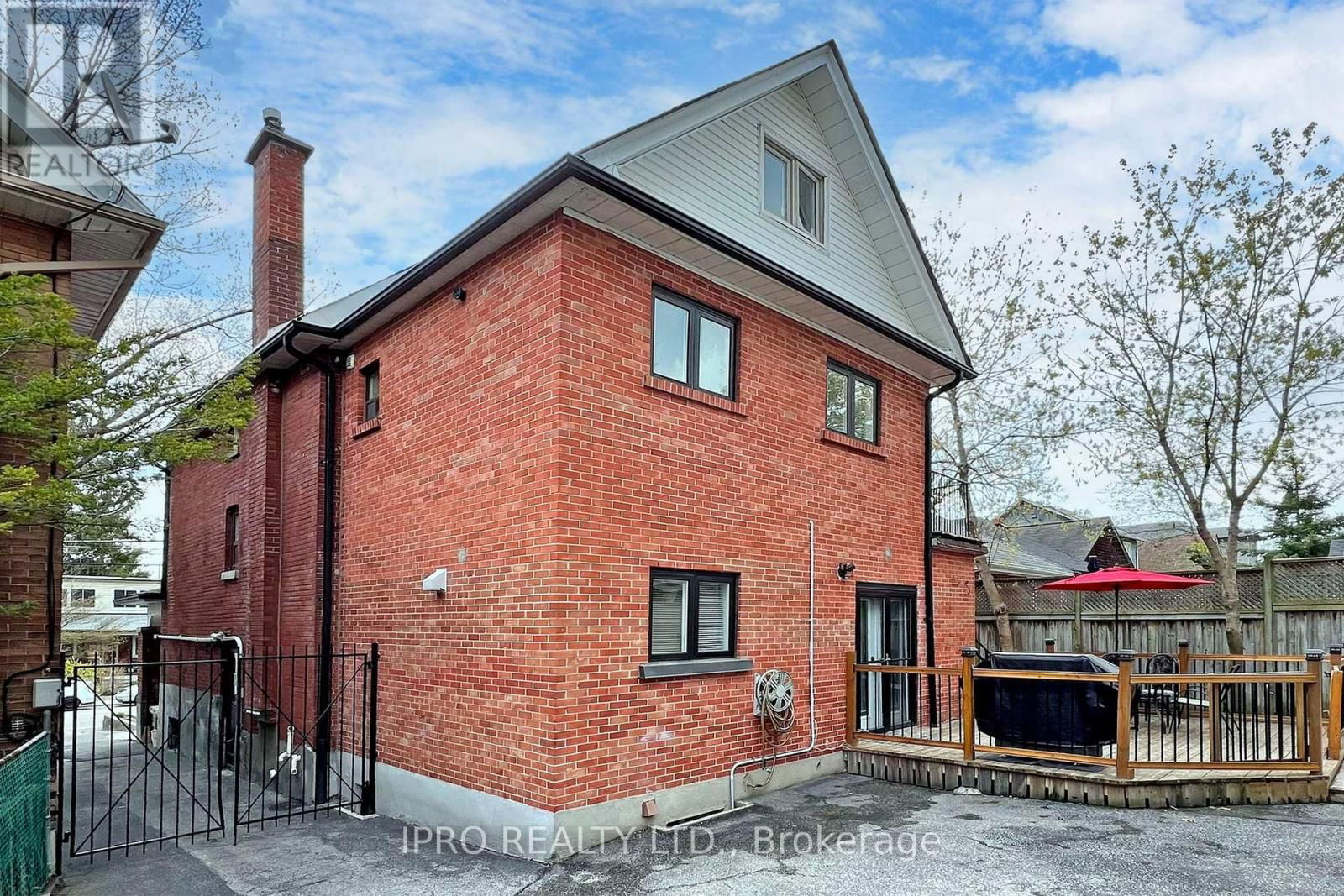 86 OAK PARK AVENUE Image 20
