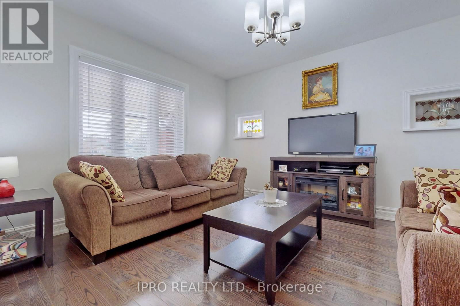 86 OAK PARK AVENUE Image 3