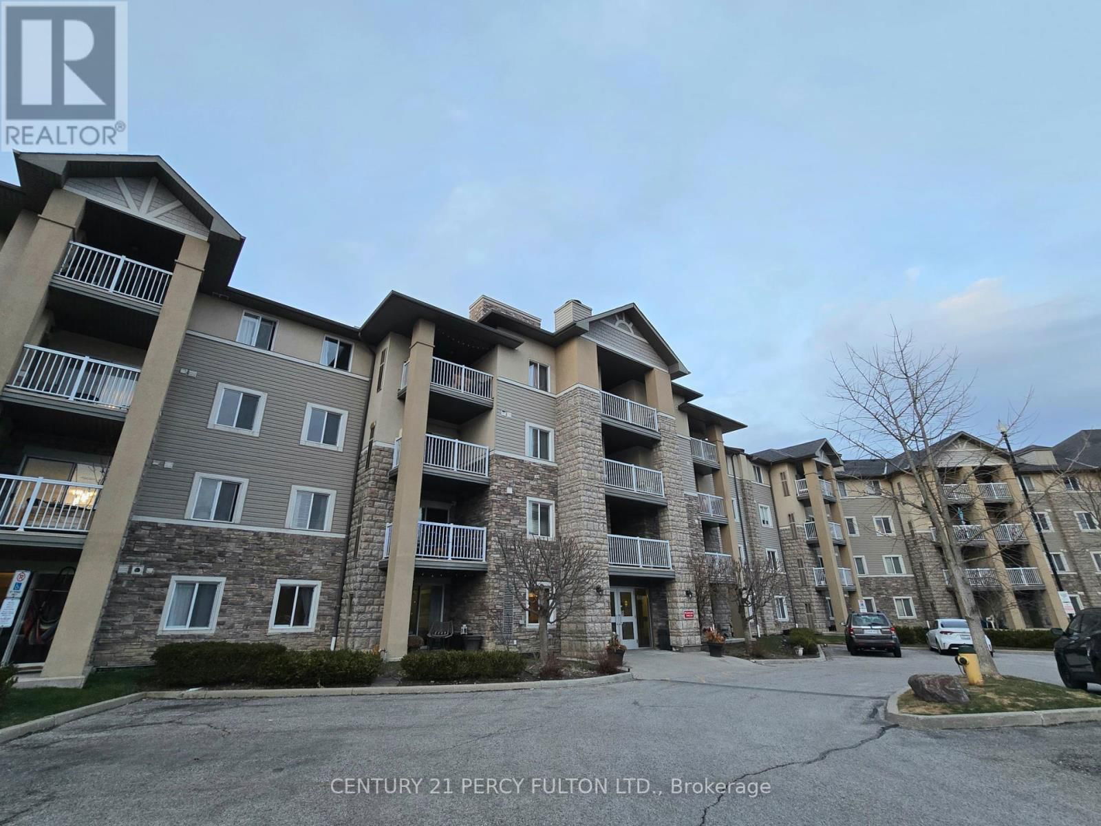 314 - 684 WARDEN AVENUE Image 3