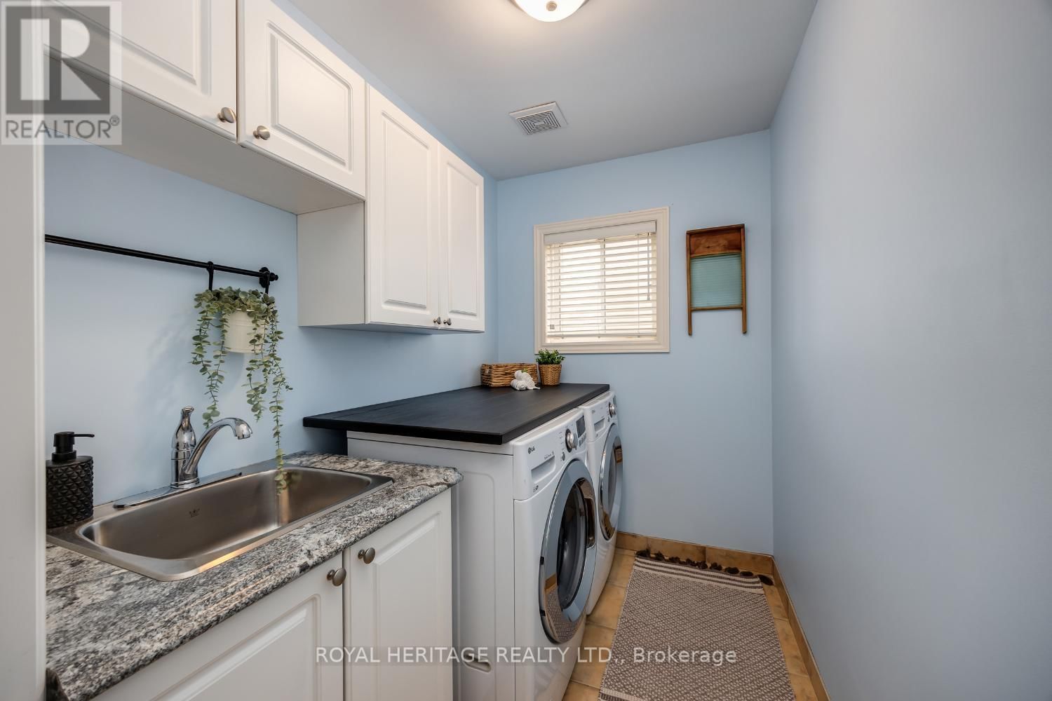 1588 ARBORWOOD DRIVE Image 23