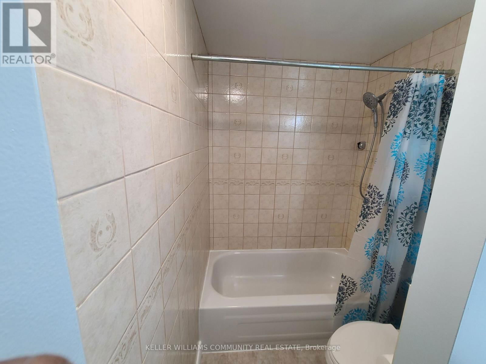 16 RINTELLA COURT Image 15