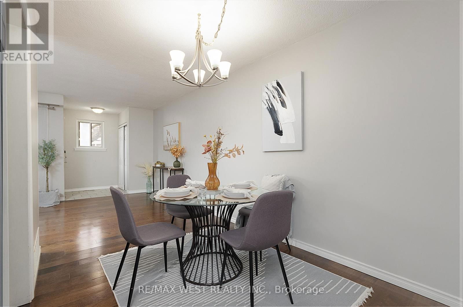 480 SEDAN CRESCENT Image 7