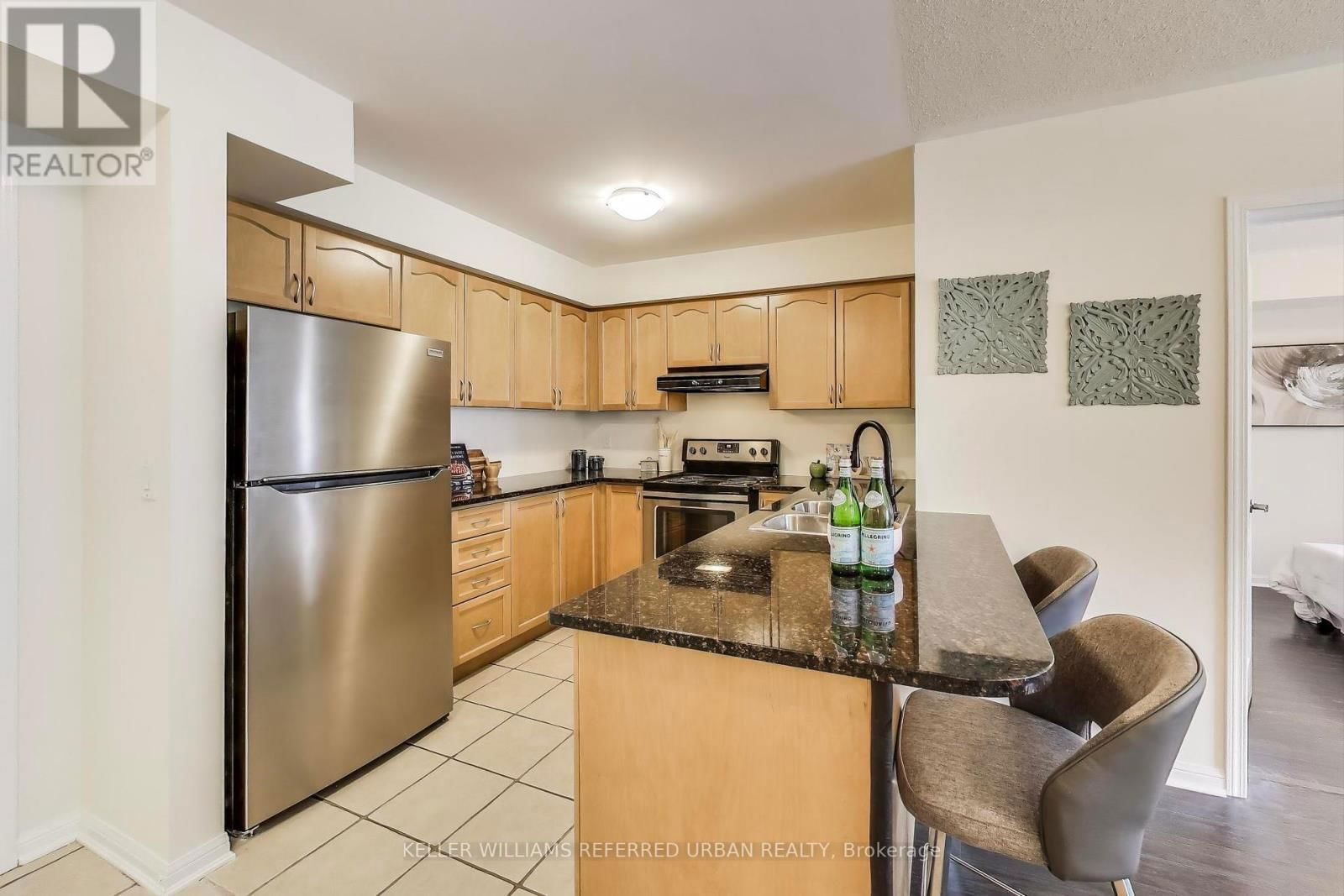 206 - 10 MENDELSSOHN STREET Image 6