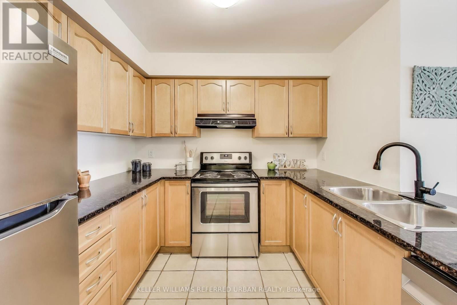 206 - 10 MENDELSSOHN STREET Image 7