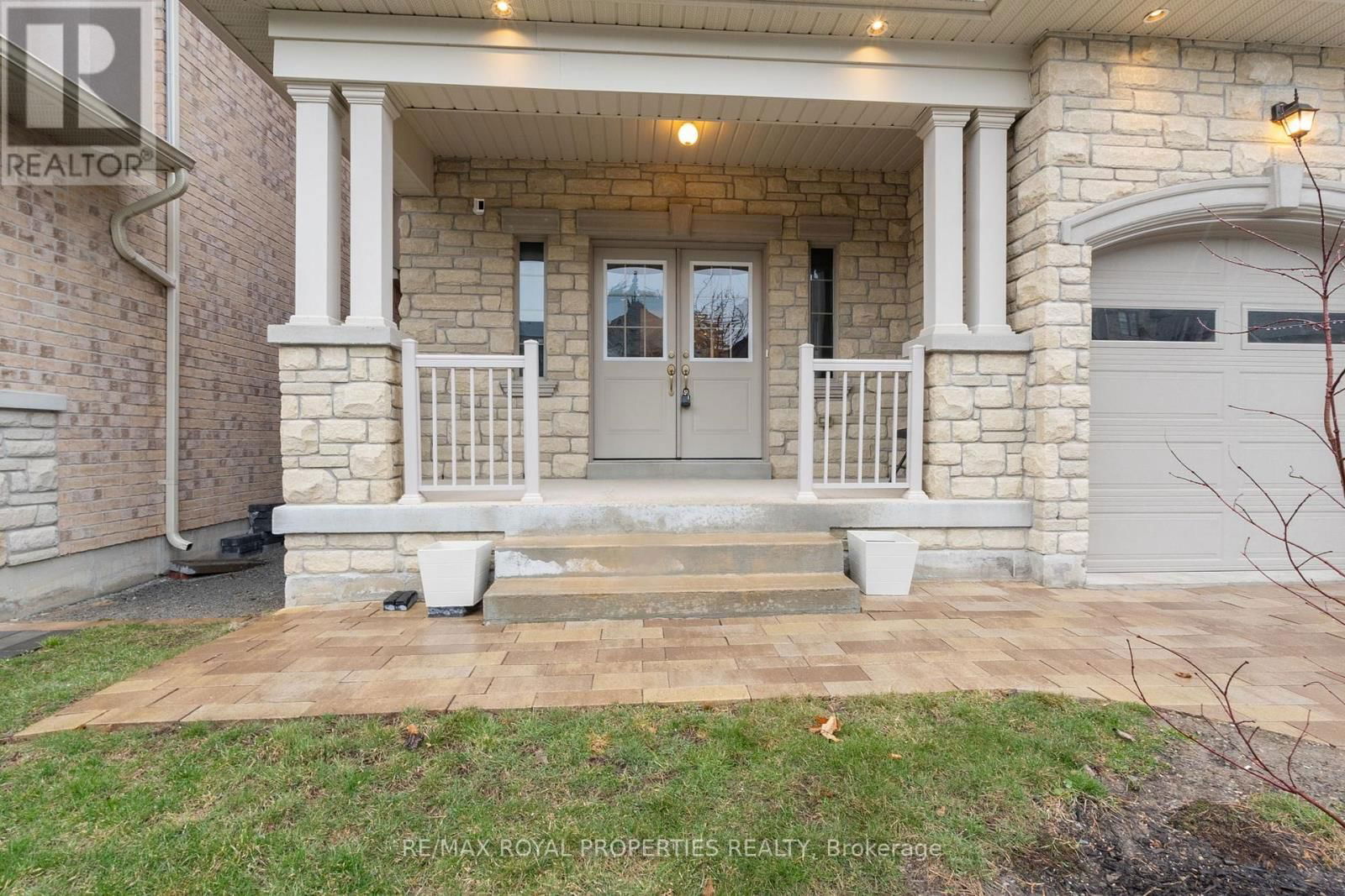874 WINGARDEN CRESCENT Image 3