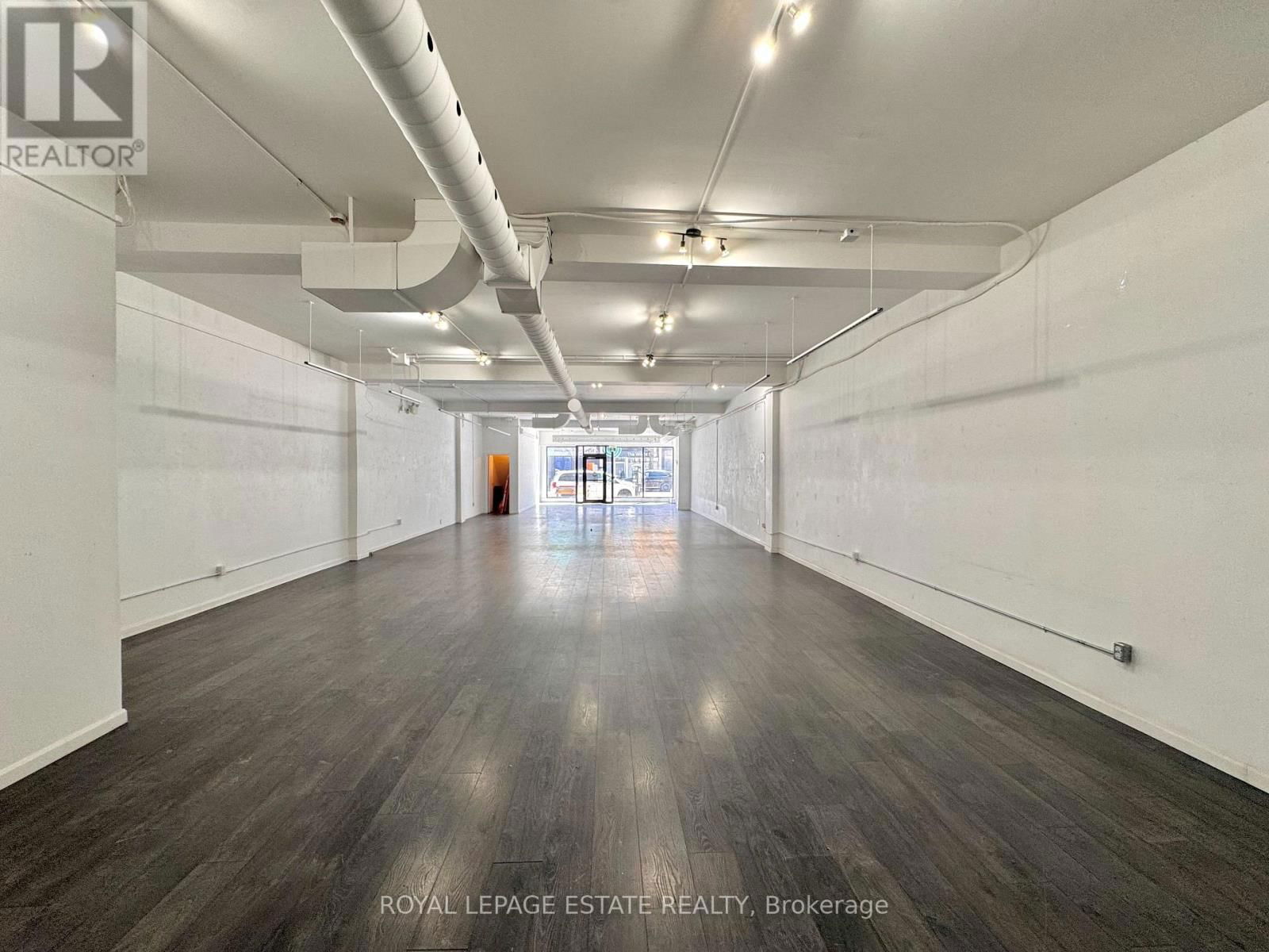 1610 GERRARD STREET EAST Image 4