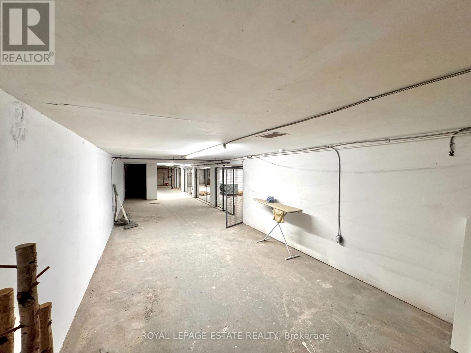 1610 GERRARD STREET EAST Image 8