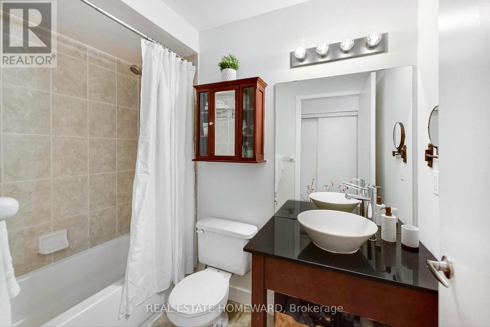 209 - 601 KINGSTON ROAD Image 17