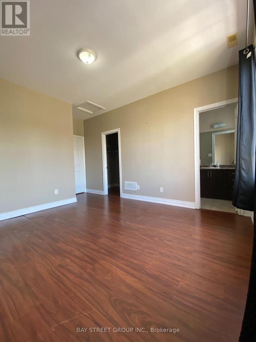 Upper - 343 PINE AVENUE Image 12
