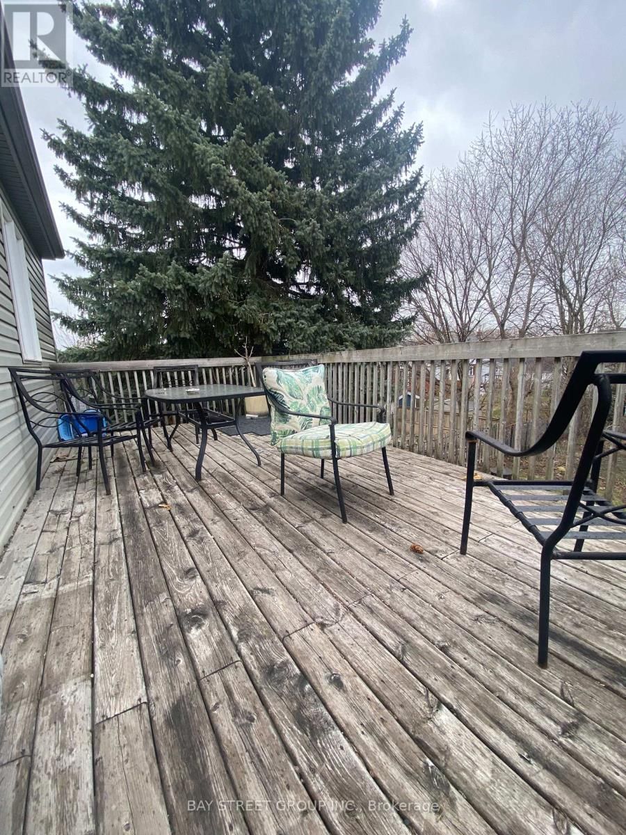 Upper - 343 PINE AVENUE Image 15