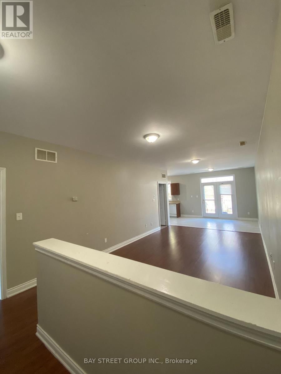 Upper - 343 PINE AVENUE Image 4