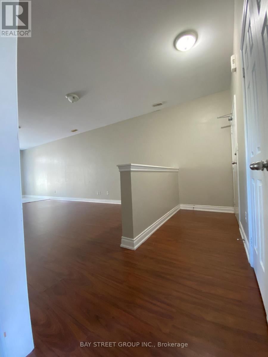 Upper - 343 PINE AVENUE Image 5