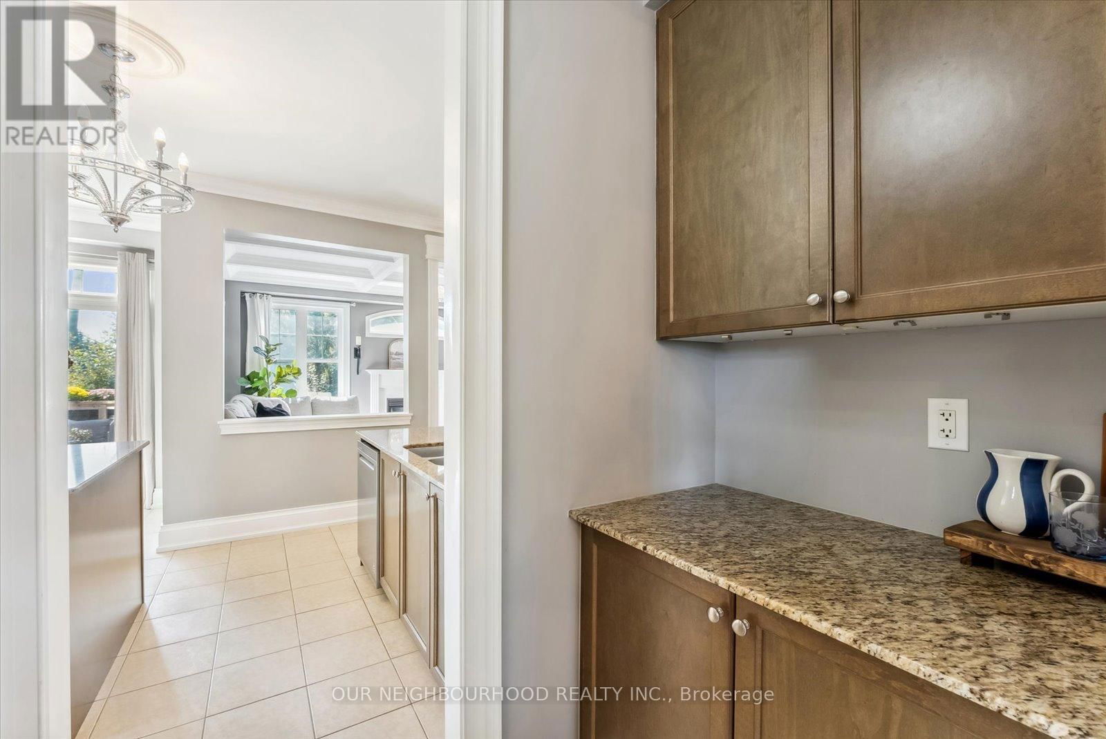 794 HANMORE COURT Image 11