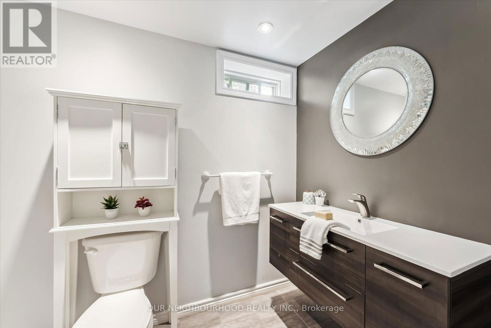 794 HANMORE COURT Image 40
