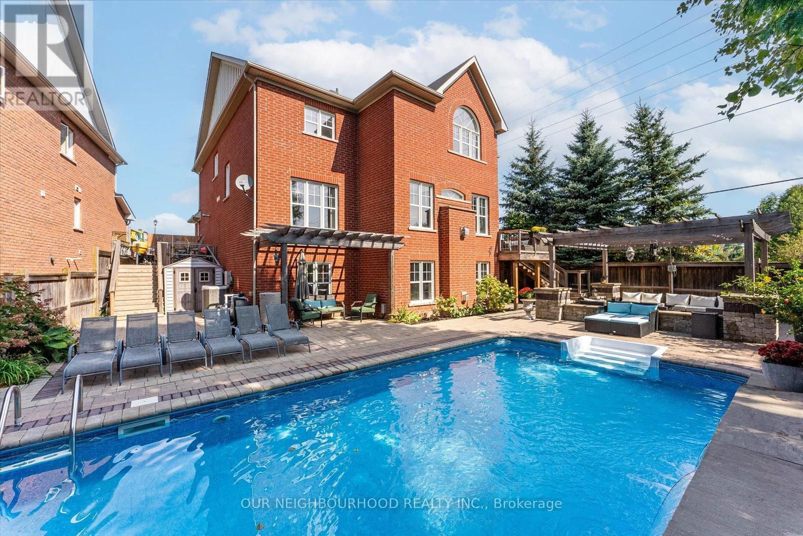 794 HANMORE COURT Image 43