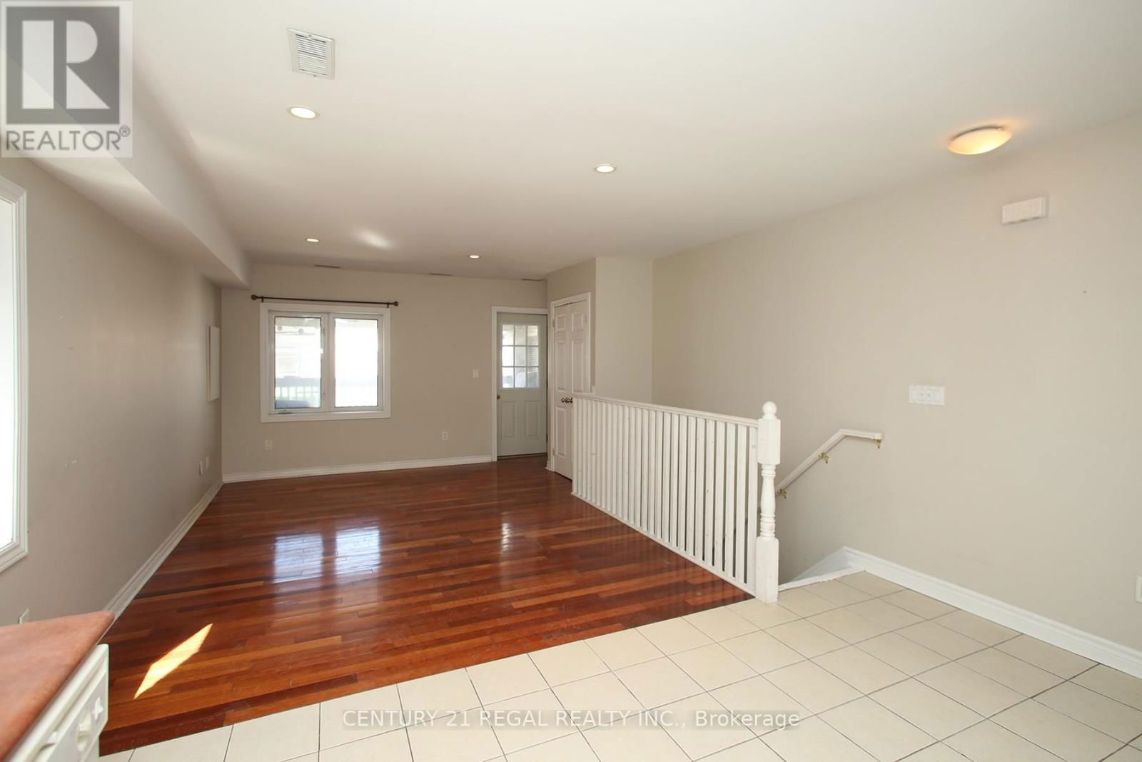 2nd Floor - 1117 QUEEN STREET EAST Image 8