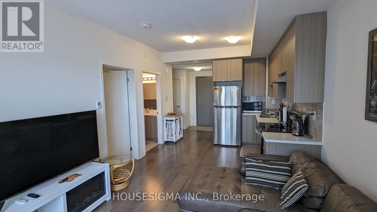613 - 20 ORCHID PLACE DRIVE Image 3