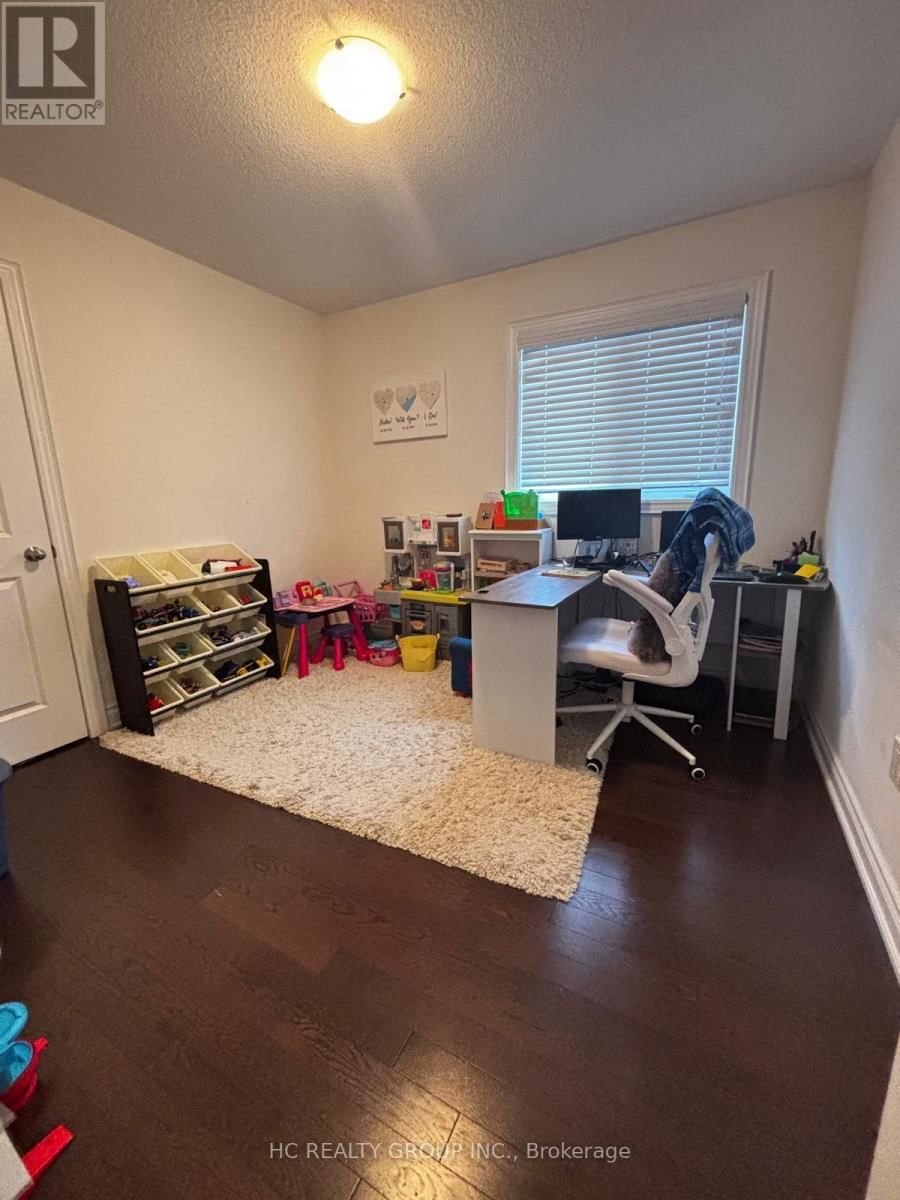 47 MAC FROST WAY Image 12