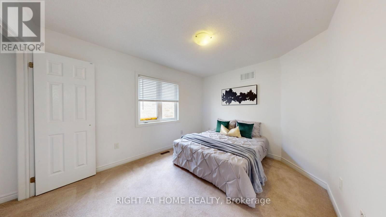 99 GRADY DRIVE Image 32