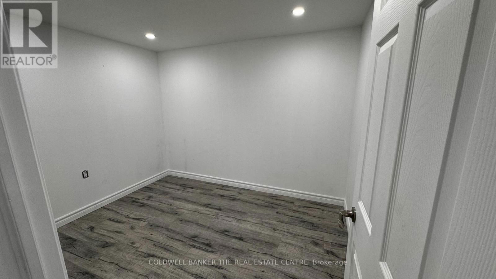 Room 4 - 4508 KINGSTON ROAD Image 2