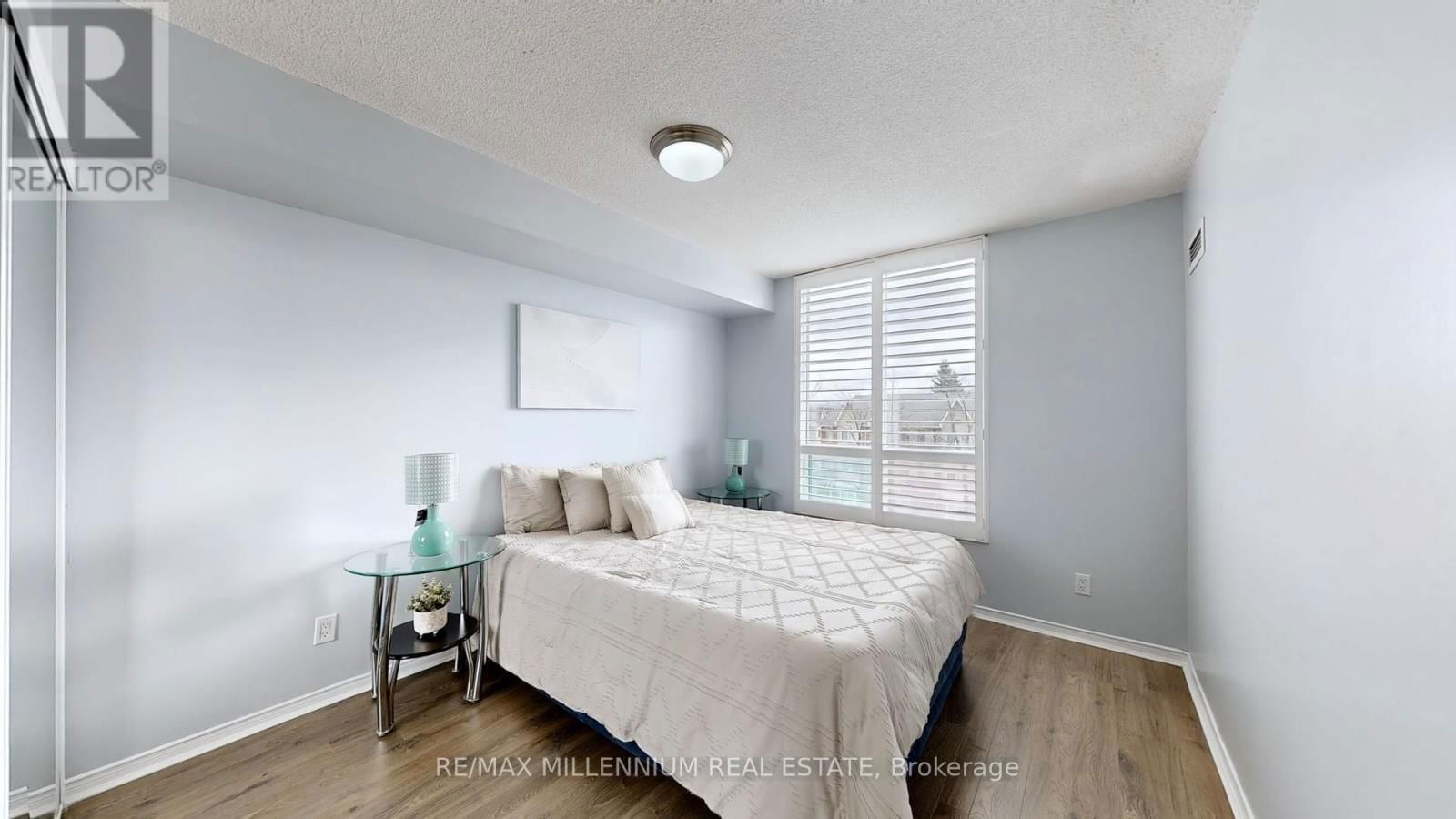2N - 8 ROSEBANK DRIVE Image 18
