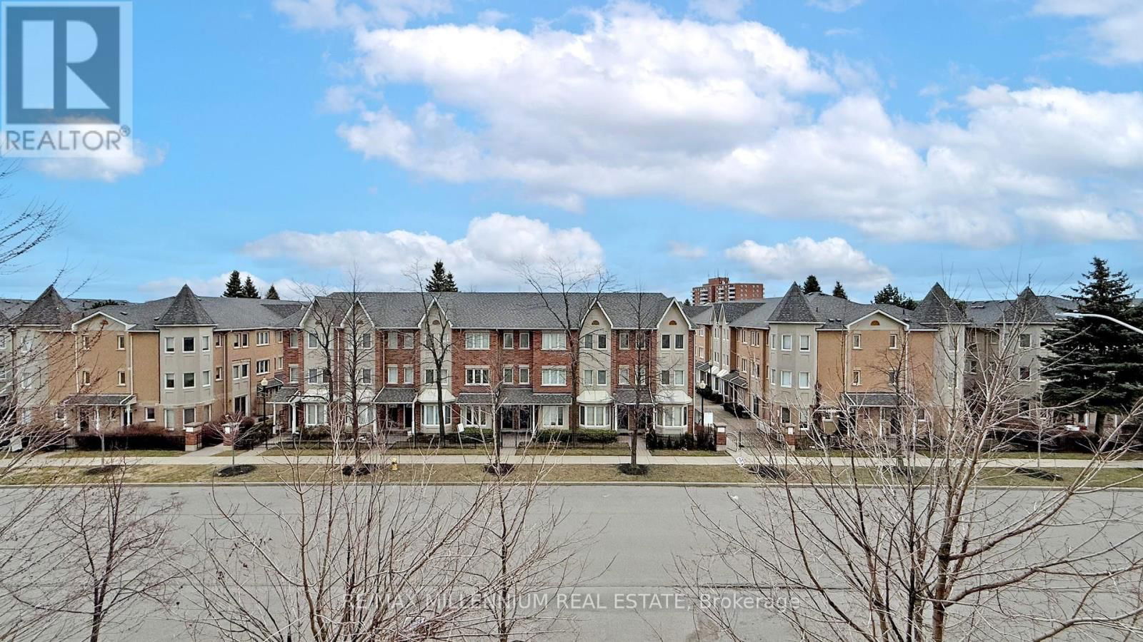 2N - 8 ROSEBANK DRIVE Image 35