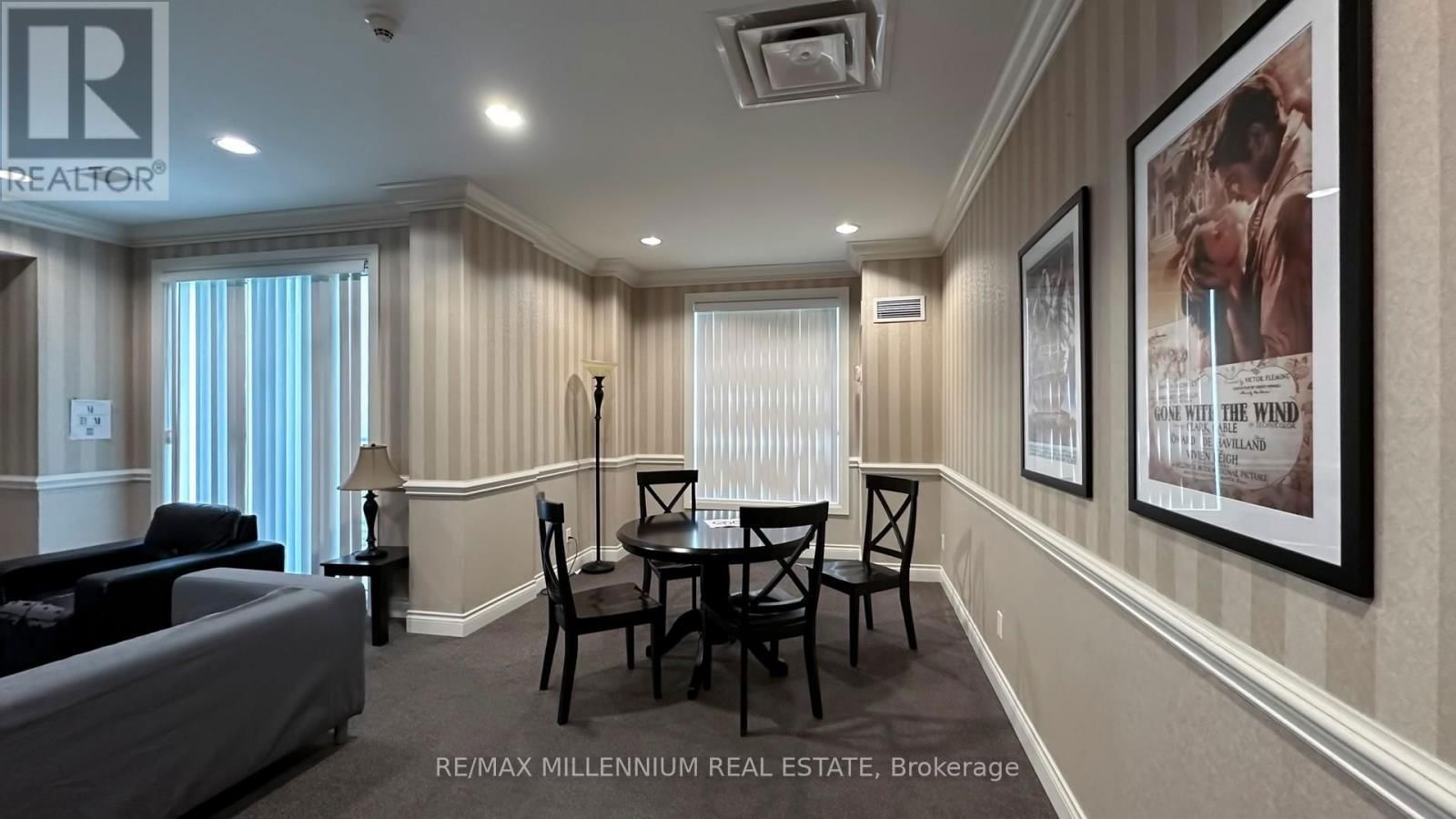 2N - 8 ROSEBANK DRIVE Image 41