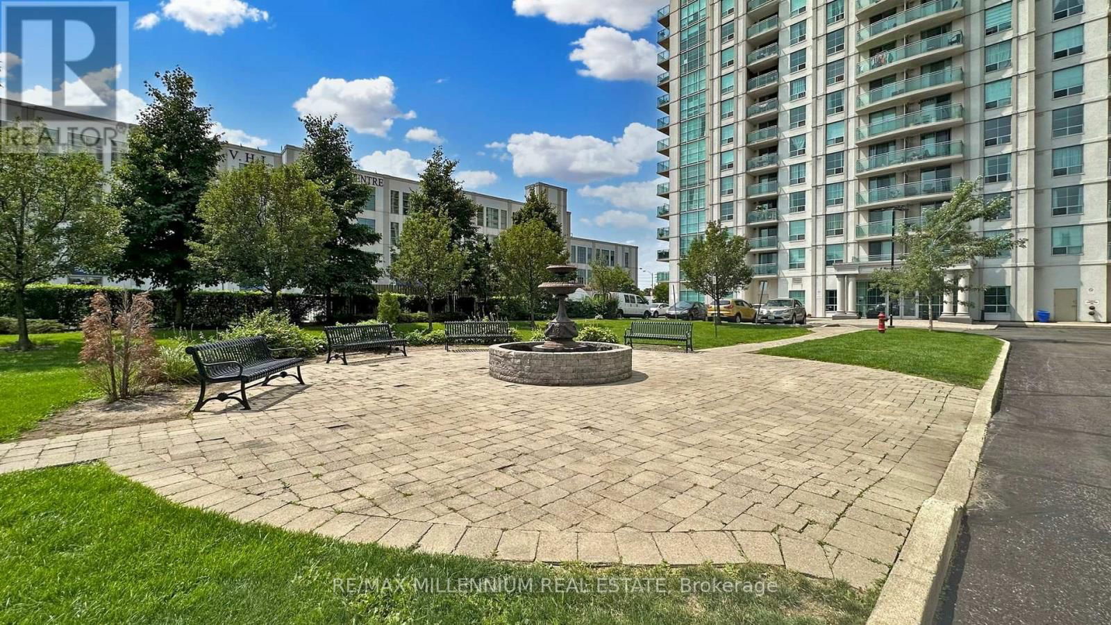 2N - 8 ROSEBANK DRIVE Image 45