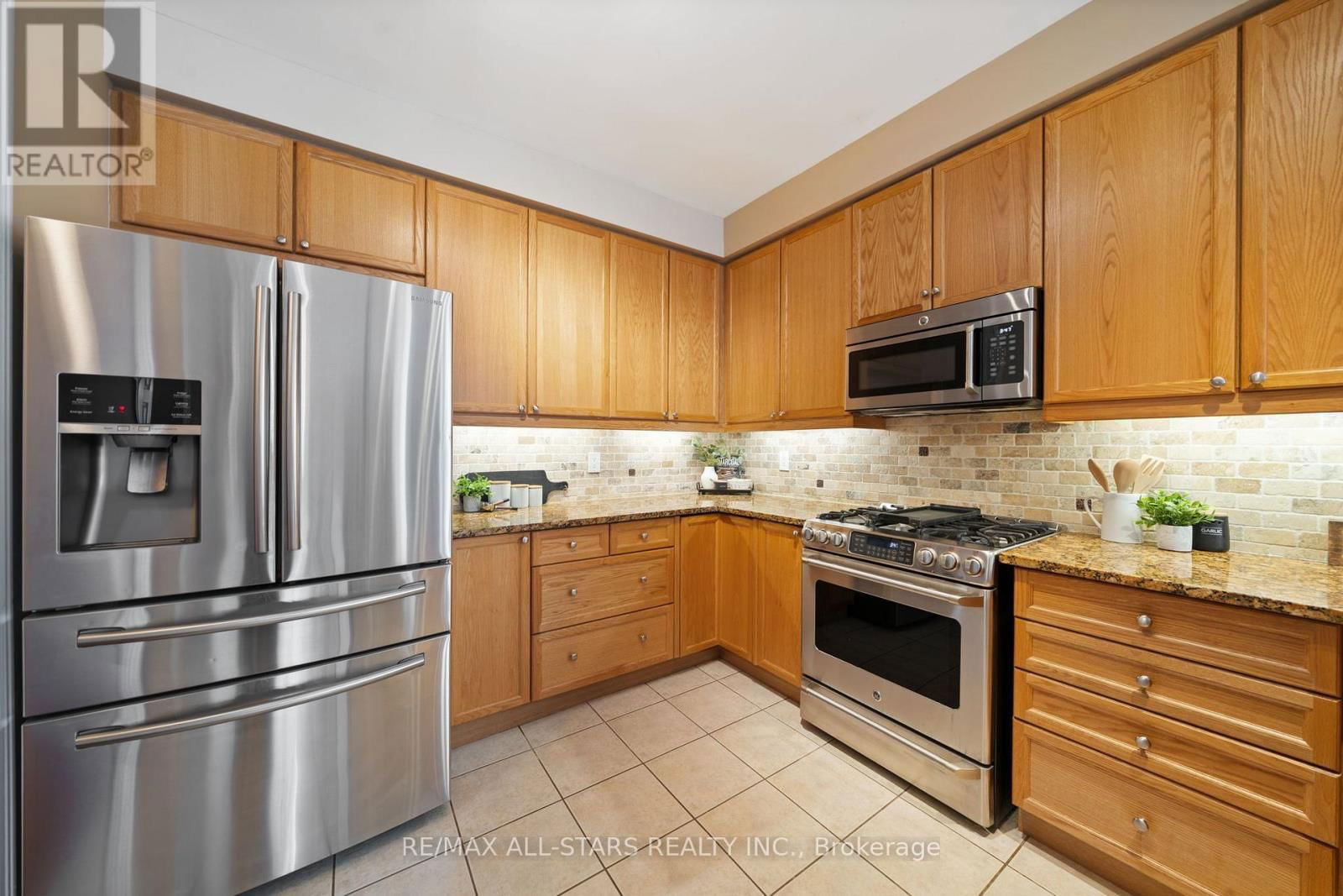 79 SHERRINGTON DRIVE Image 10