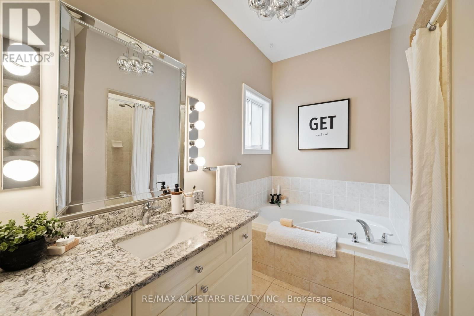 79 SHERRINGTON DRIVE Image 25