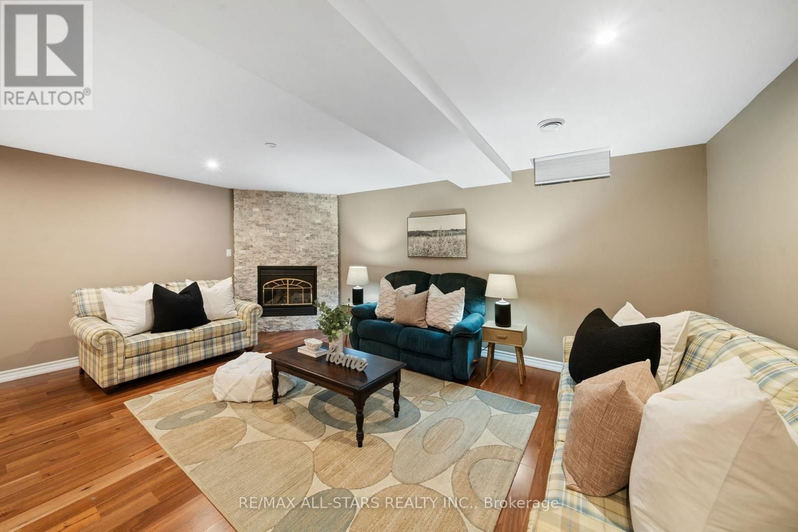 79 SHERRINGTON DRIVE Image 29