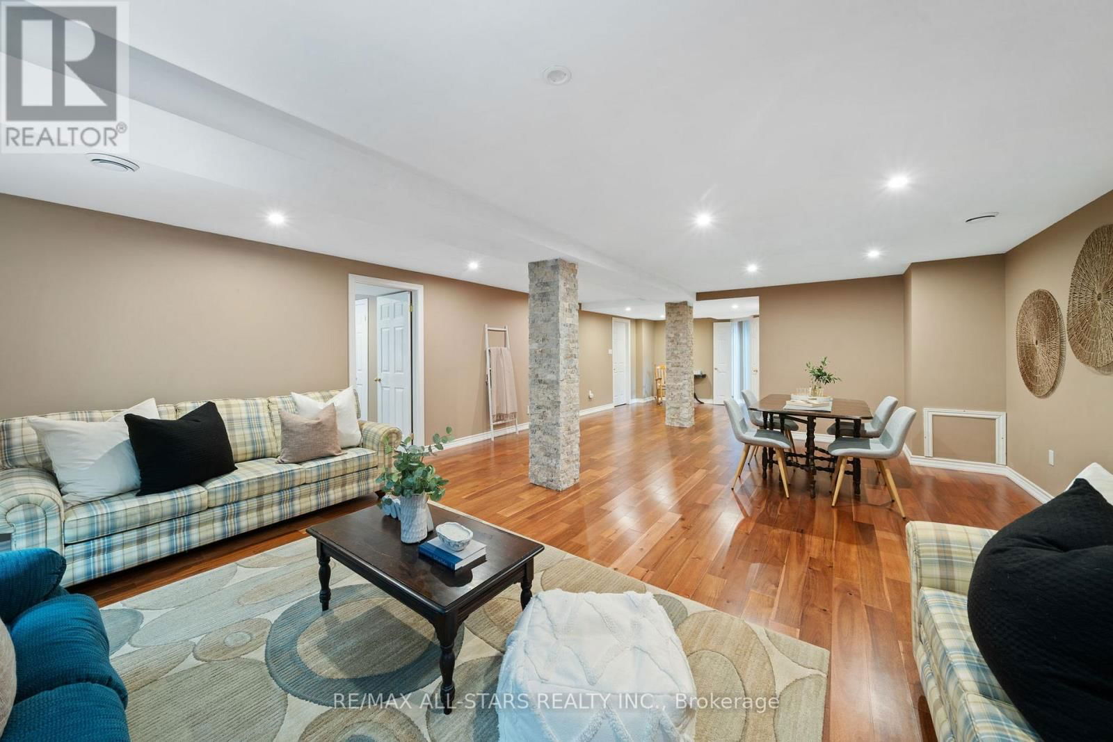 79 SHERRINGTON DRIVE Image 31
