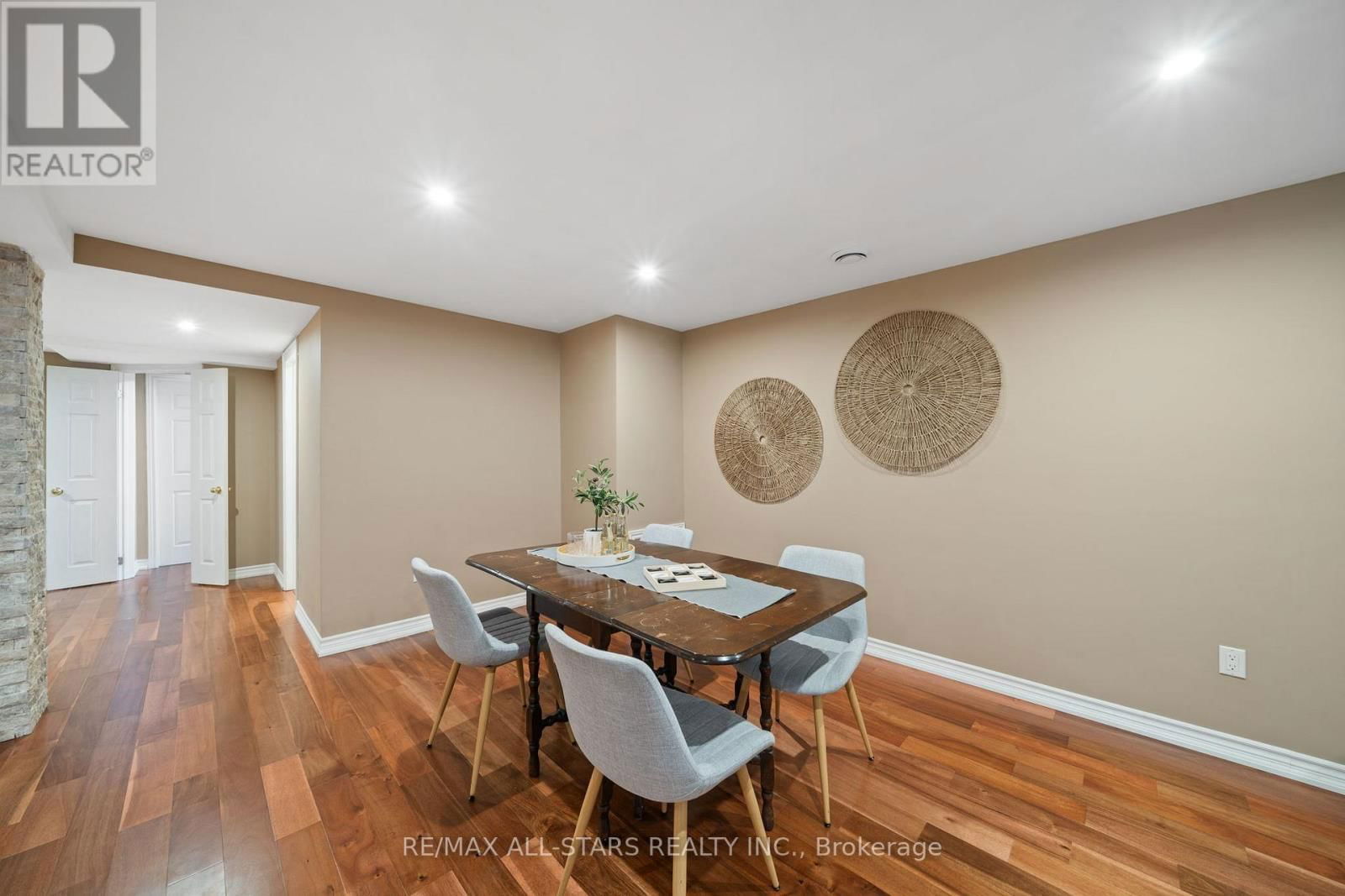 79 SHERRINGTON DRIVE Image 33