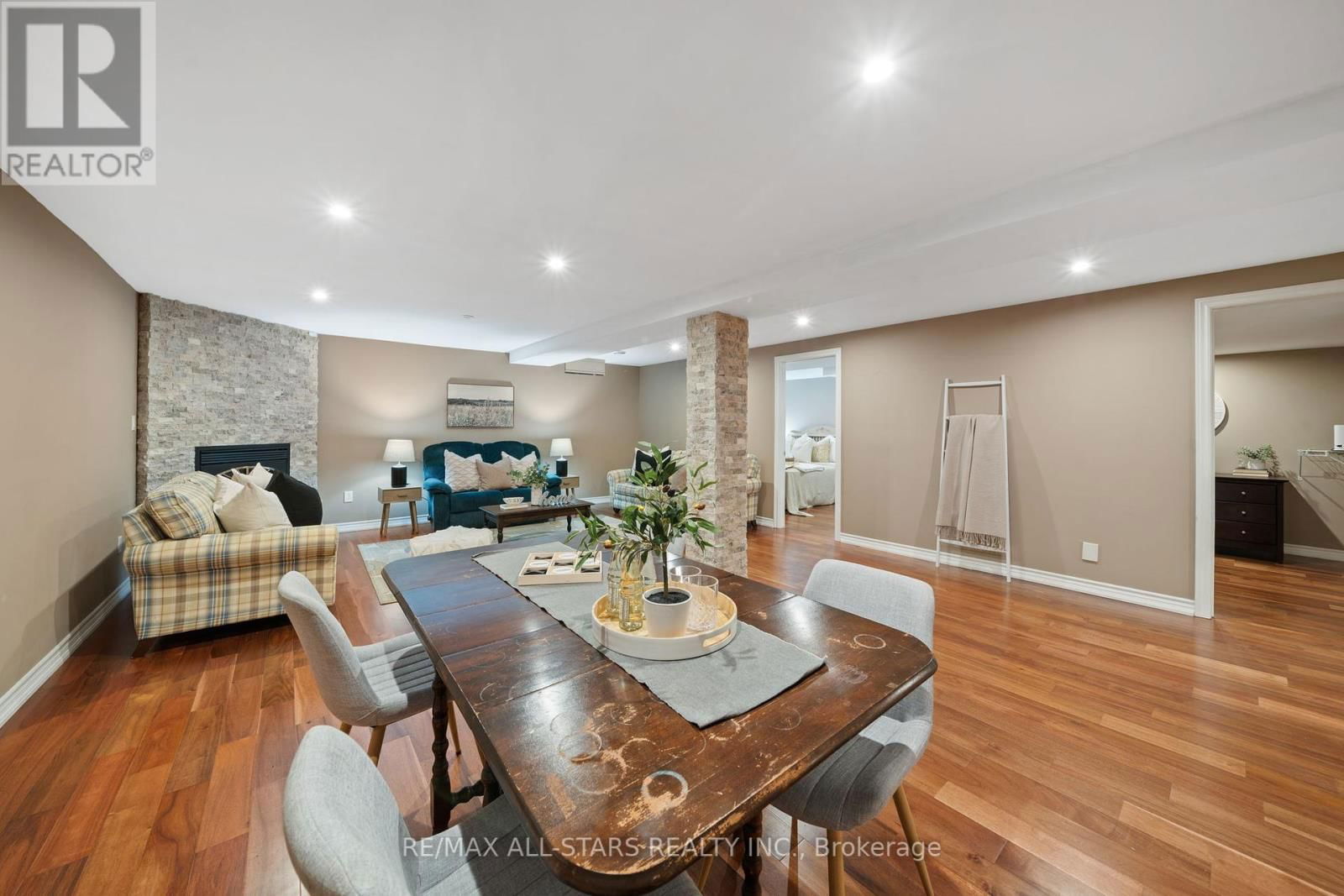 79 SHERRINGTON DRIVE Image 34