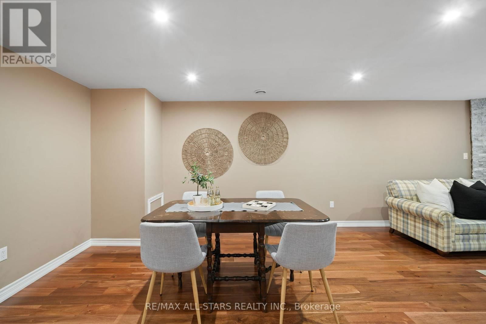 79 SHERRINGTON DRIVE Image 35