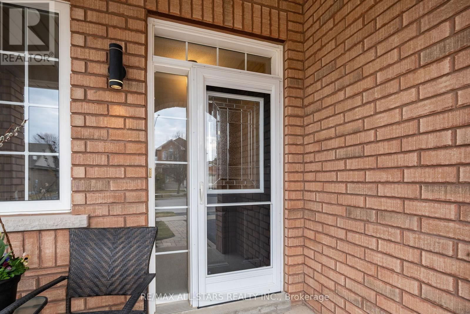 79 SHERRINGTON DRIVE Image 7